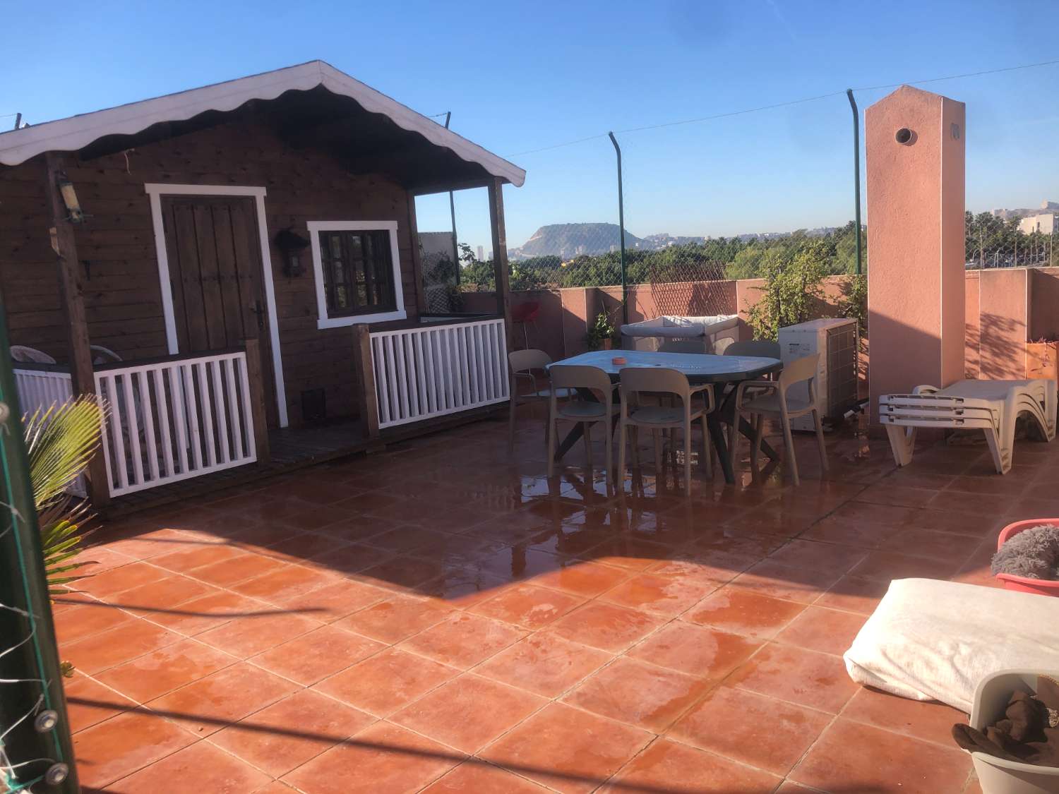 ATICO DUPLEX CON SOLARIUM Y VISTAS DESPEJADAS